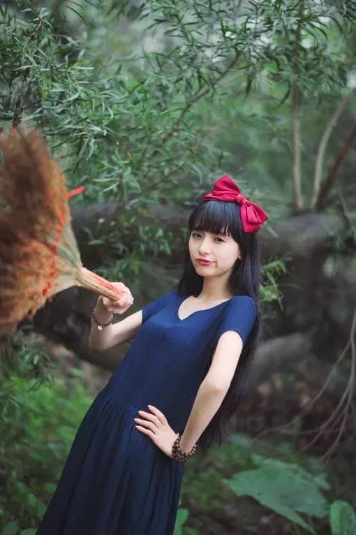 粗大挺进朋友的未婚妻 粗大挺进朋友的未婚妻