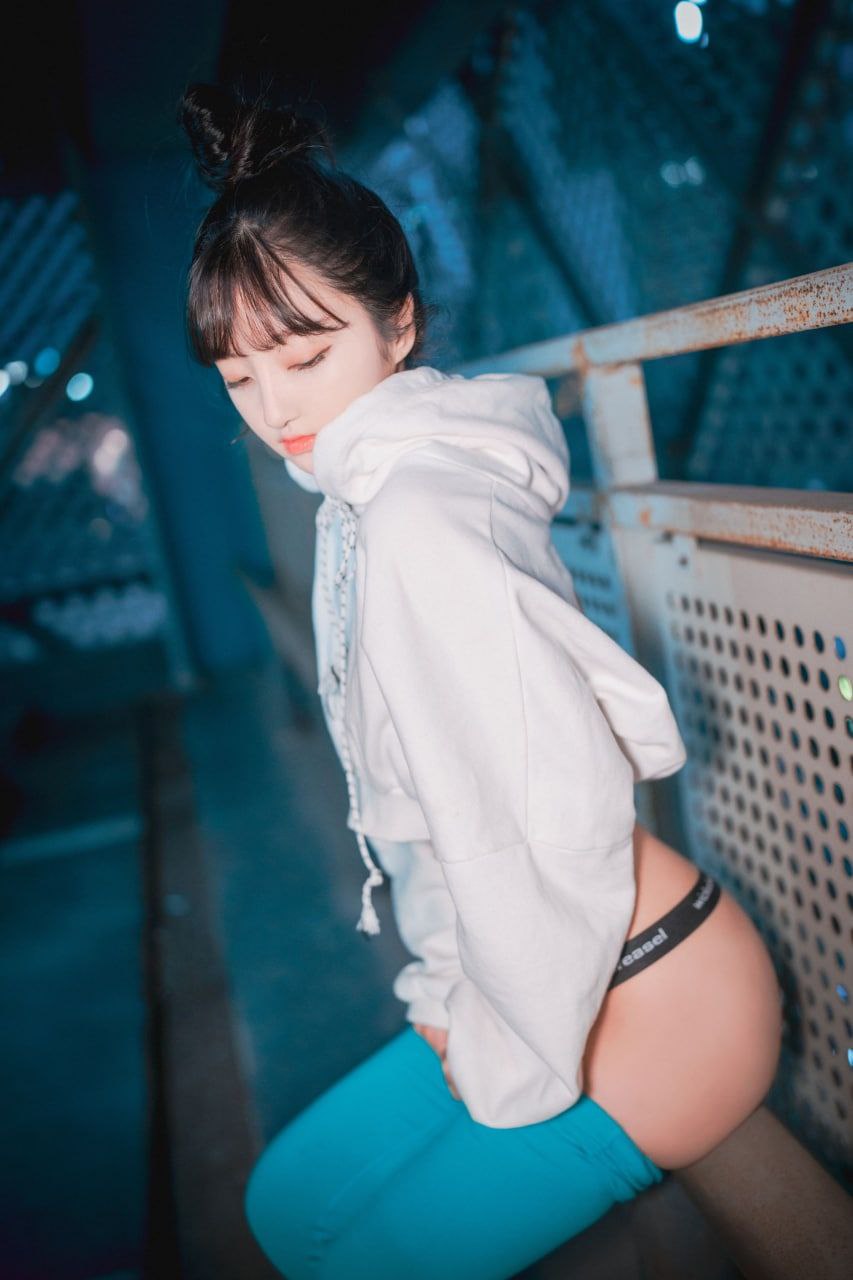 一区女友伦厨房 一区女友伦厨房