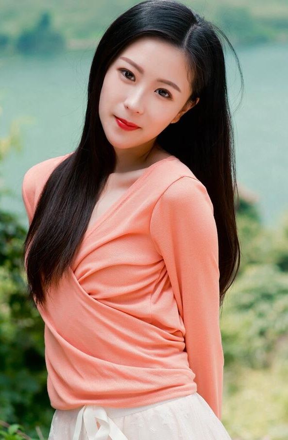俄罗斯小屁孩和大人啪啪 俄罗斯小屁孩和大人啪啪