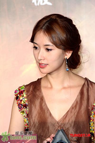 性欧美高清三人交 性欧美高清三人交