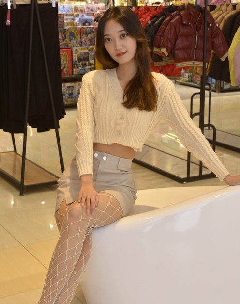 亚洲香蕉伊在人在线观婷婷 亚洲香蕉伊在人在线观婷婷