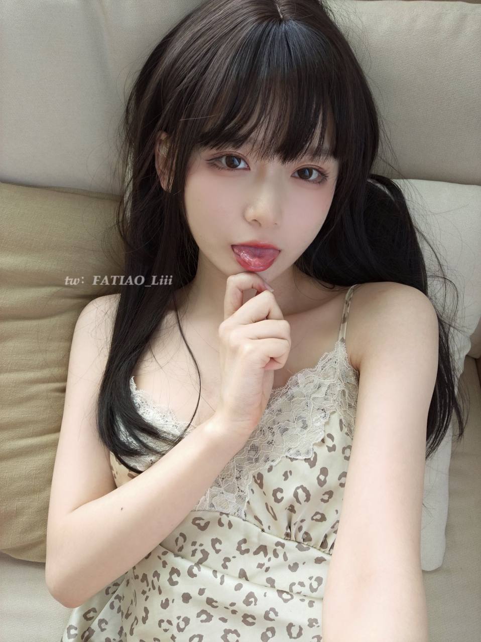 天天澡天天添天天摸又大 天天澡天天添天天摸又大