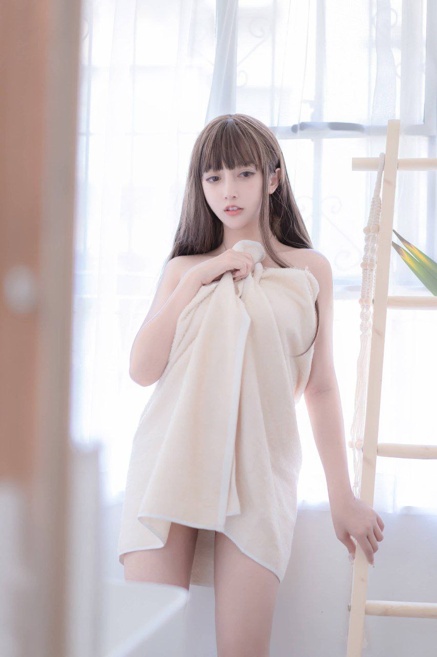 大胸女邻居 大胸女邻居