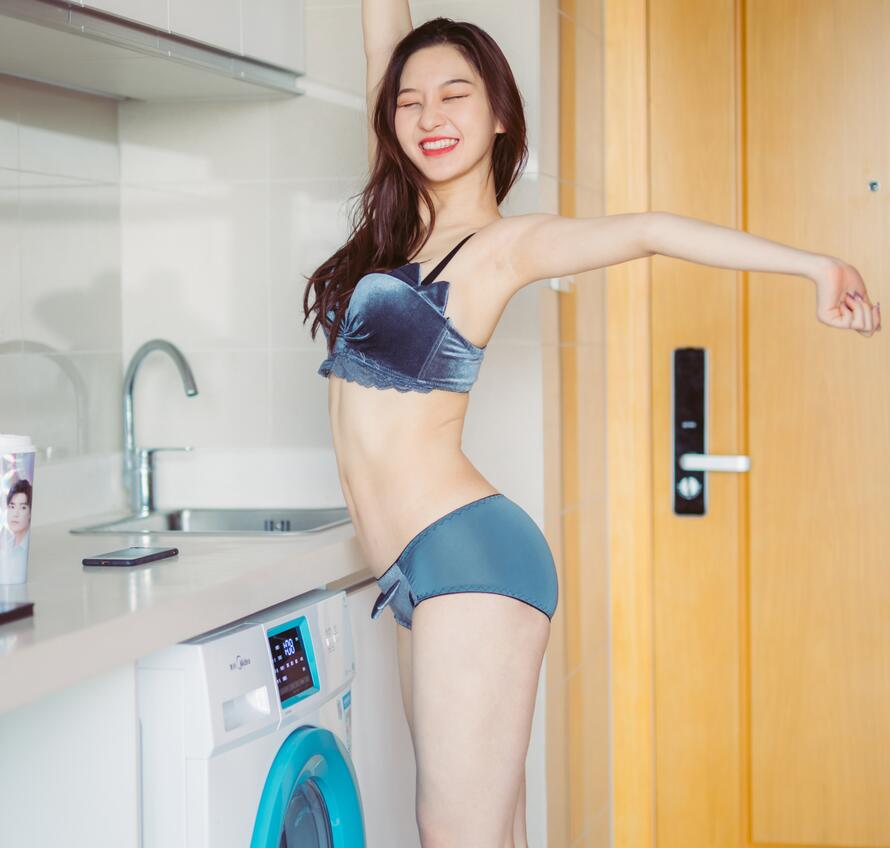 久久亚洲风情