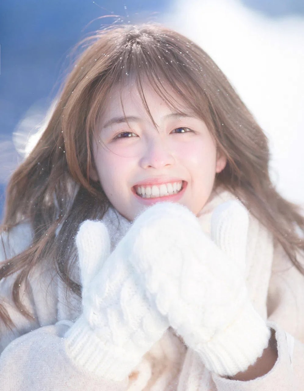 舌头伸进去里面吃小豆豆 舌头伸进去里面吃小豆豆