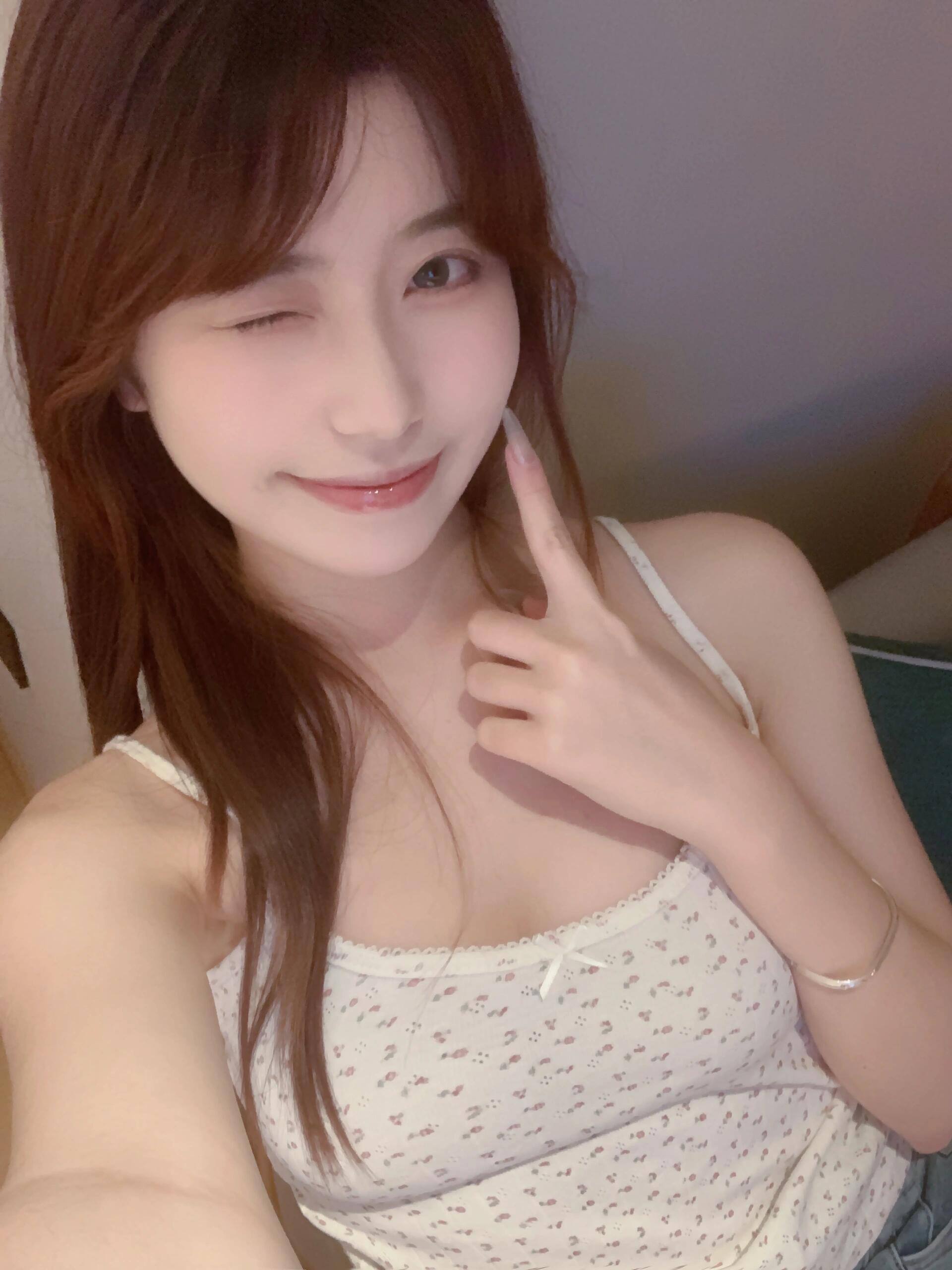 桌子底下快速顶H 桌子底下快速顶H