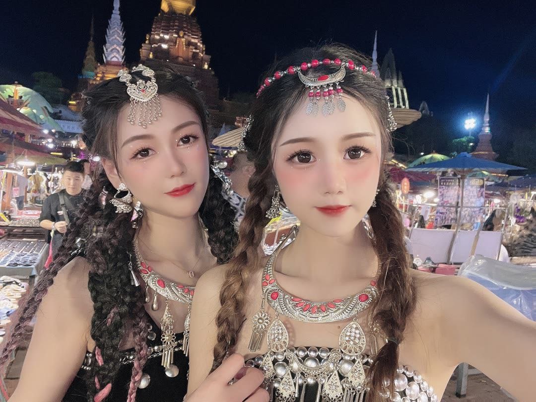 调教白袜小正大 调教白袜小正大